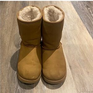 UGG Classic Short ll Chestnut Ankle Booties. Ladies size 5 or Kids size 3